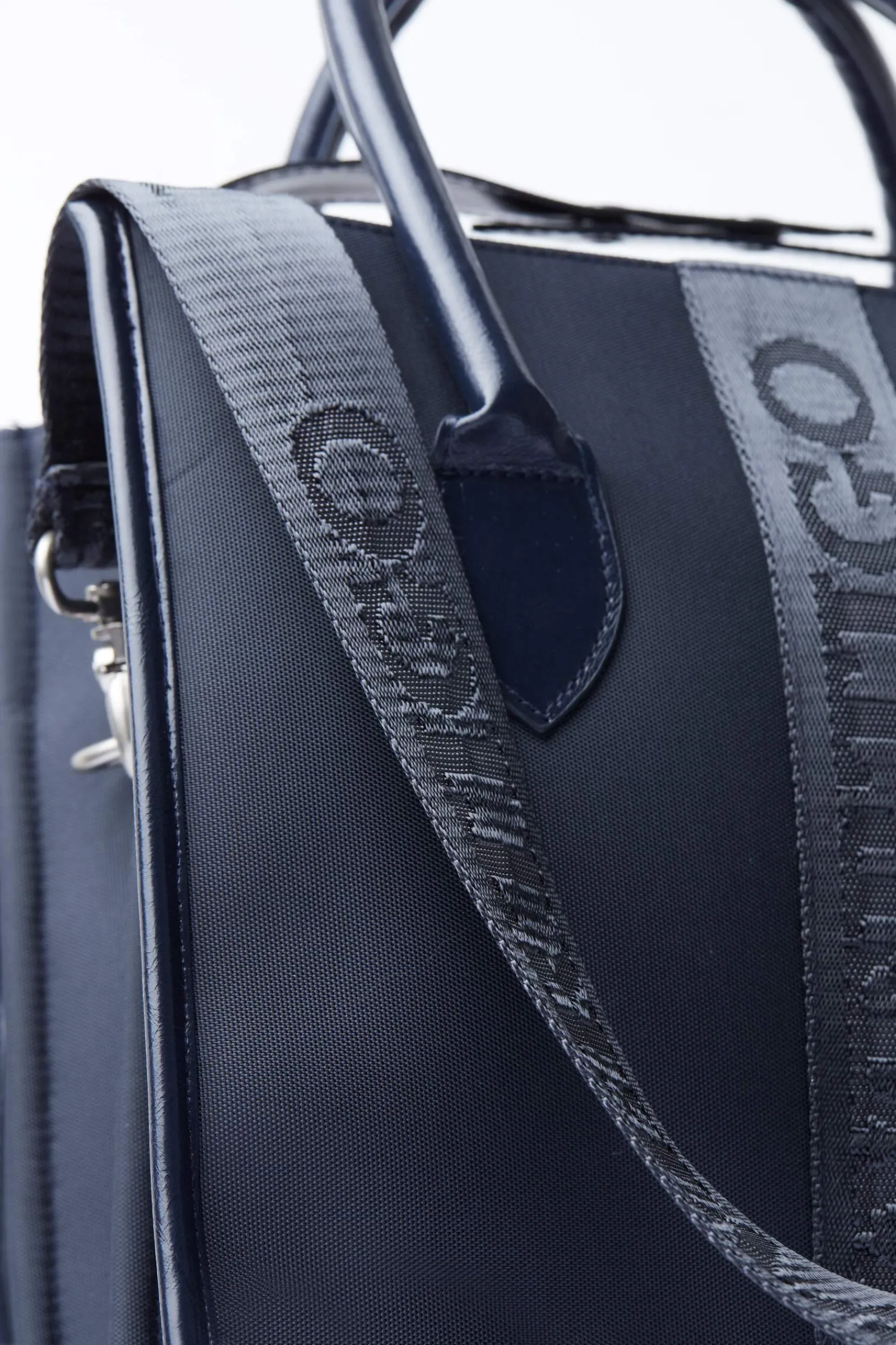 Online B Vertigo Grooming Bag Grooming Kits, Boxes & Bags|Bags