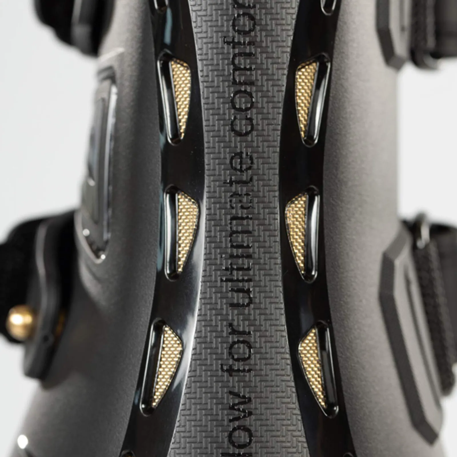 Outlet Back on Track AirFlow Tendon Boots Horse Boots