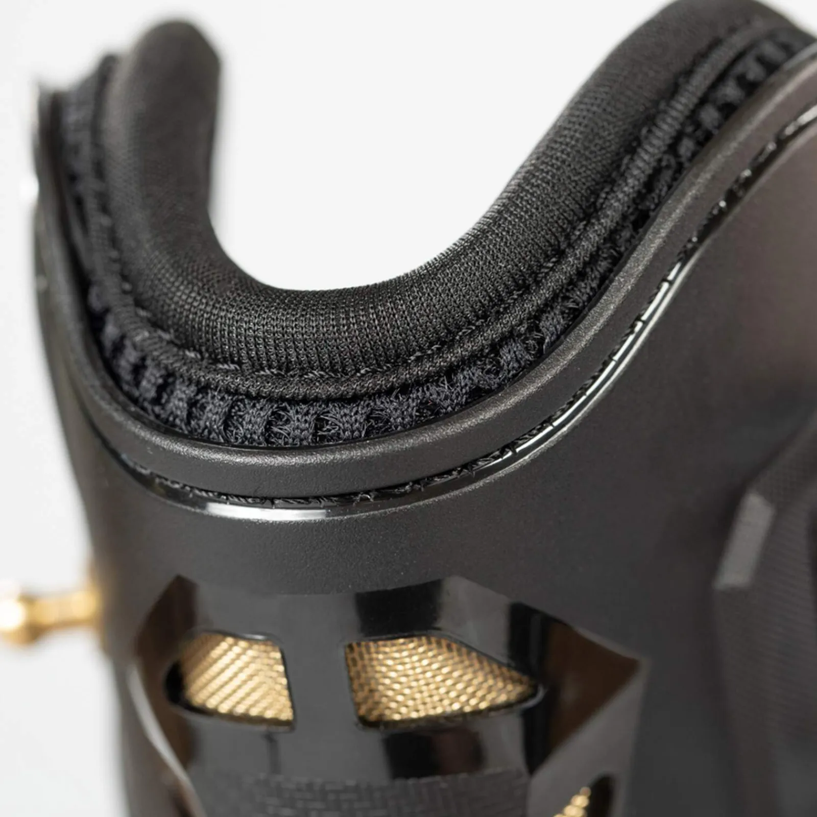 Outlet Back on Track AirFlow Tendon Boots Horse Boots