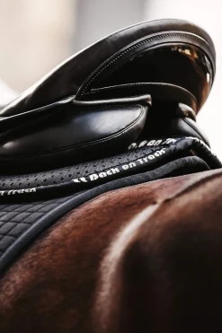 Fashion Back on Track Aurora Impact Half Pad Half Pads