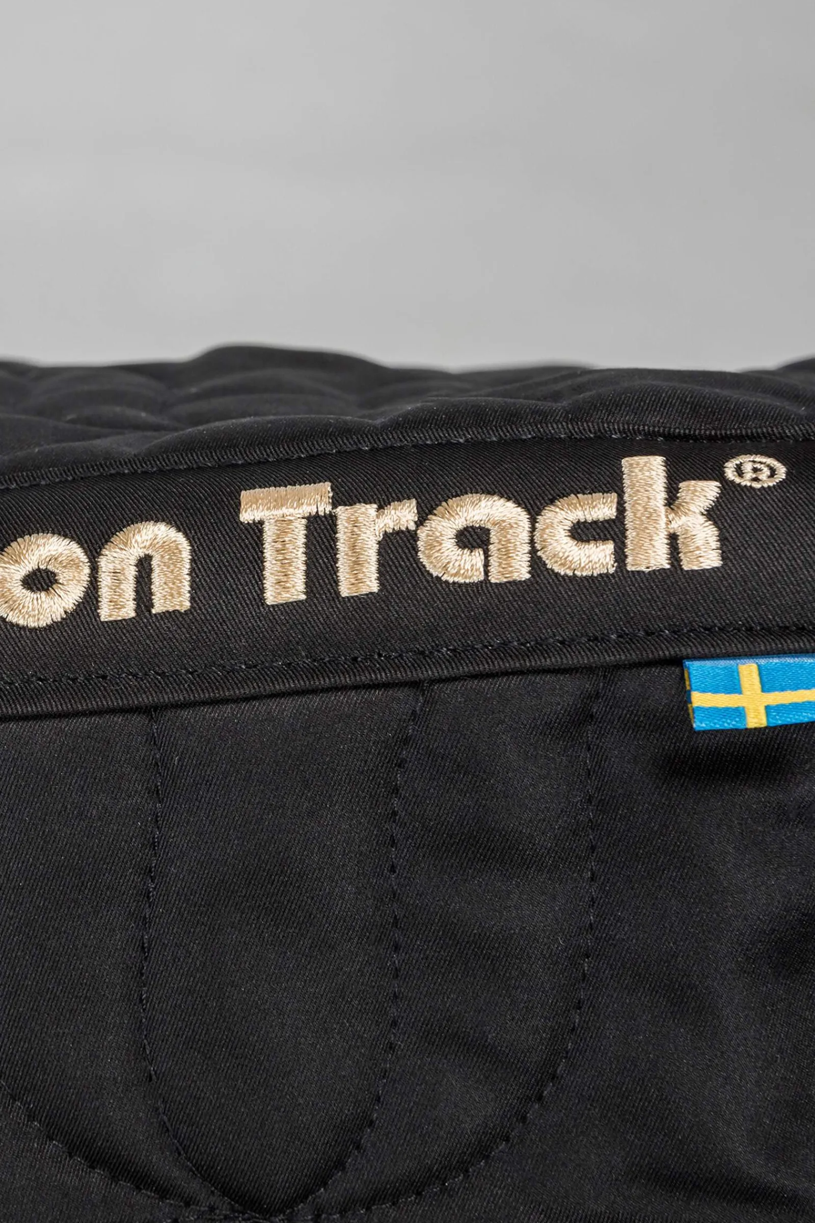 Outlet Back on Track Deep Nights Dressage Saddle Pad Dressage Saddle Pads