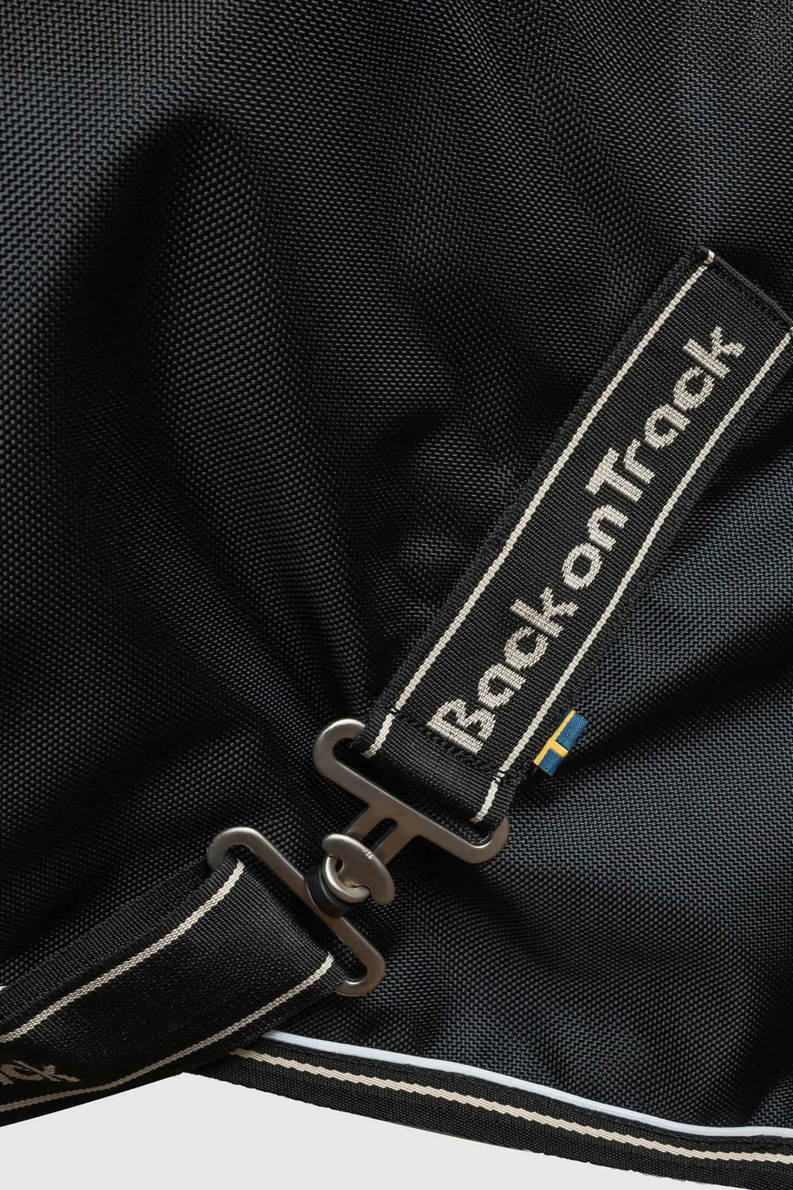 Best Back on Track Obsidian Turnout Rug With Detachable Neck, 150g Medium & Heavyweight Turnout Rugs