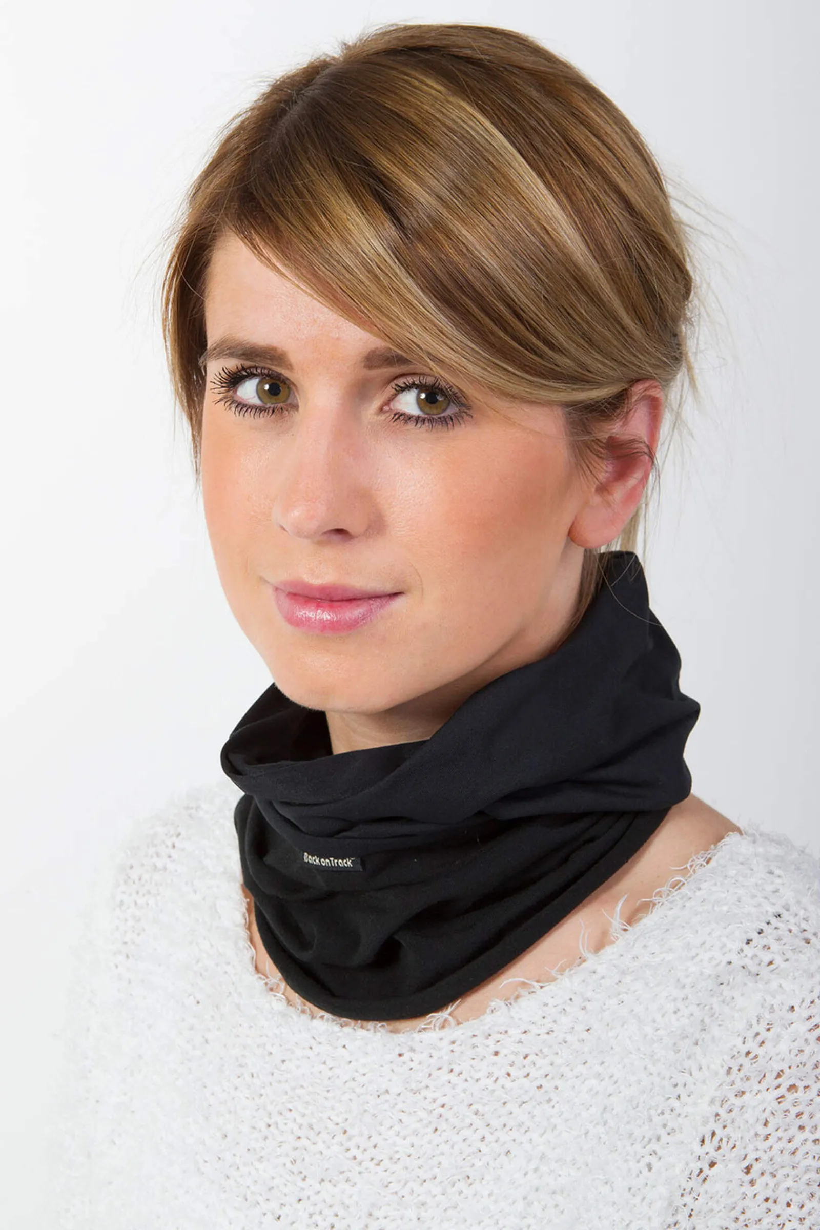 Hot Back on Track Per4mance Functional Scarf Scarves