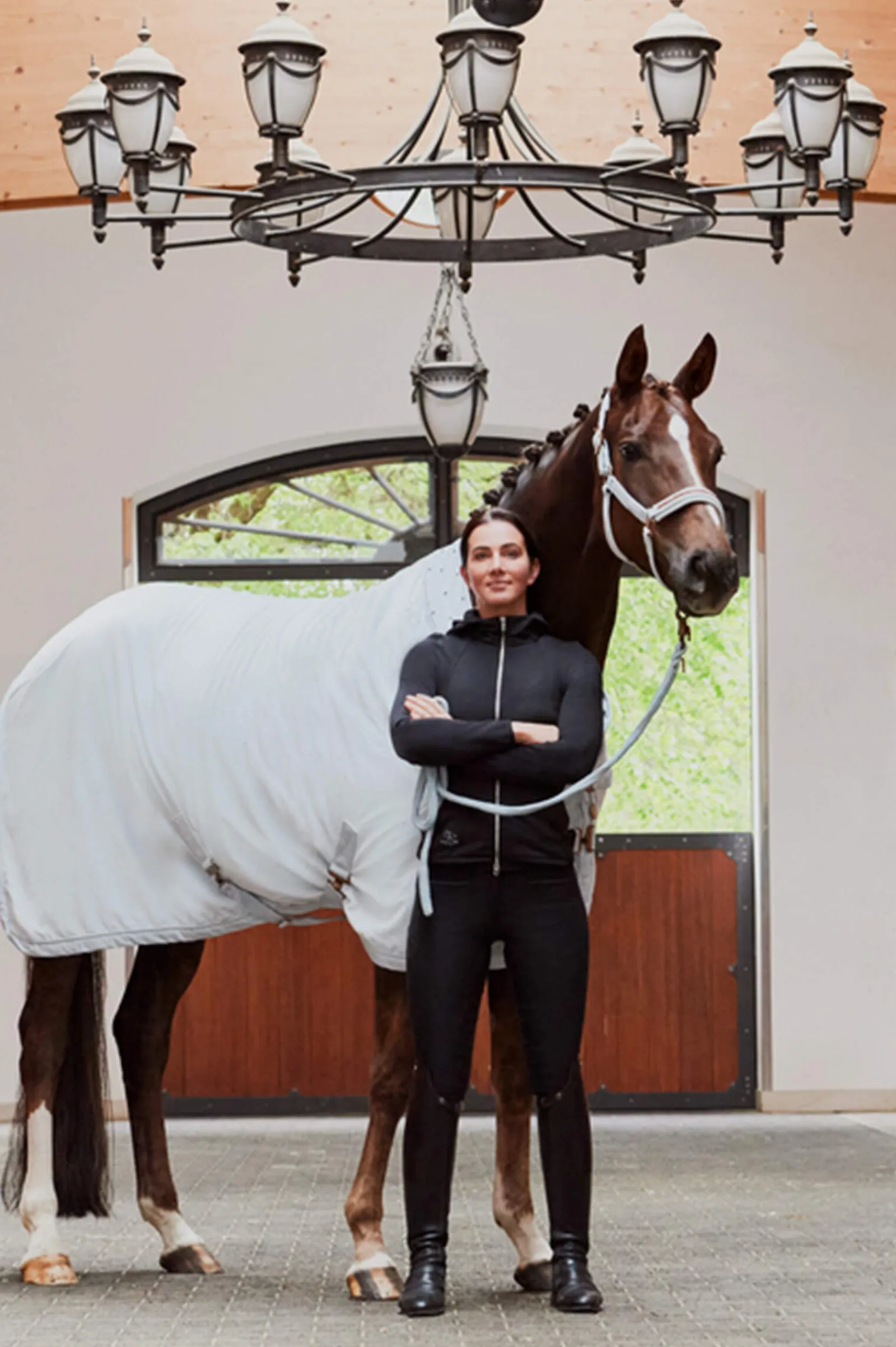 New Platinum 23 Velvet Crystal Cooler Fleece Horse Rugs & Cooler Rugs
