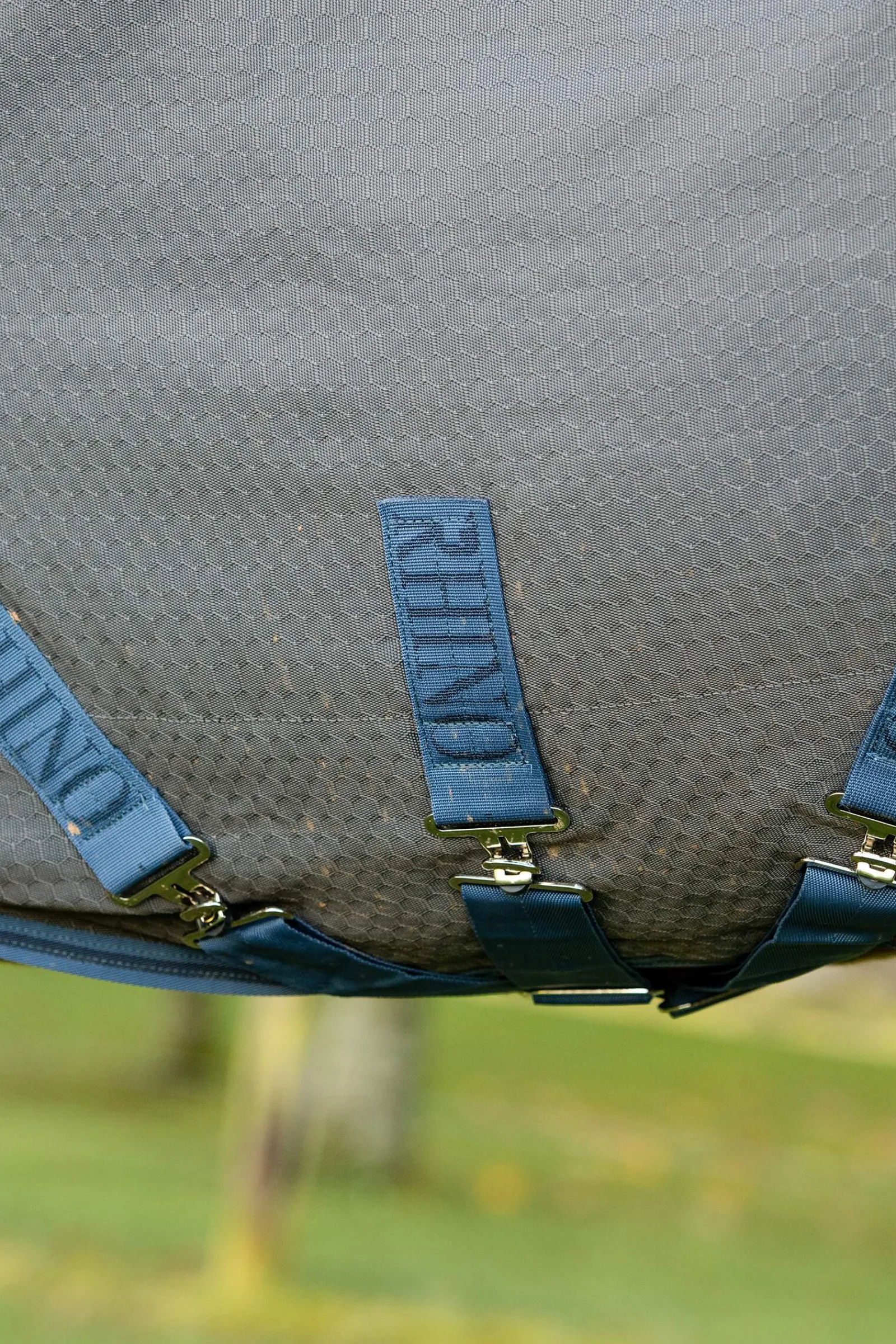 Fashion Rhino Plus HexSTOP Vari-Layer, 100g Lightweight Turnout Rugs