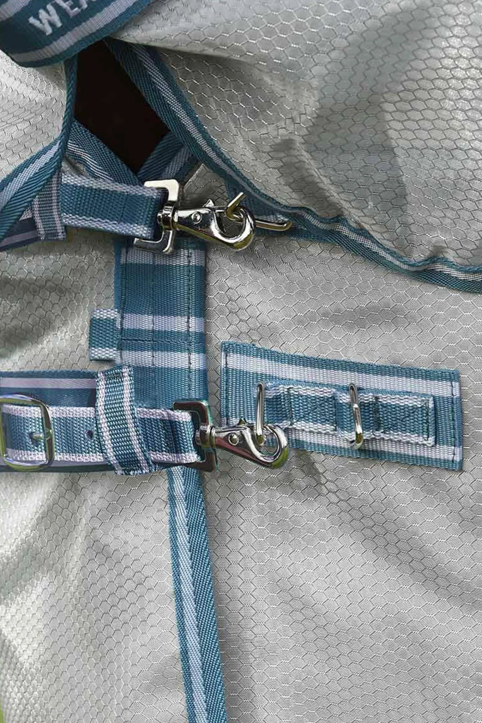 New Comfitec Hexi Shield Combo Neck Lightweight Turnout Rugs